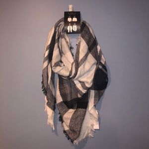 LULUS Blanket Scarf